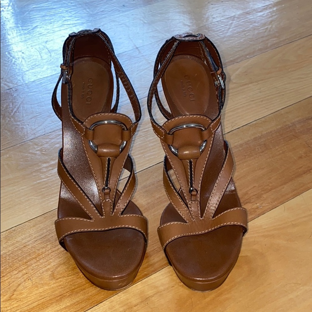 Brown Icon Bit Leather Platform T Strap Sandals